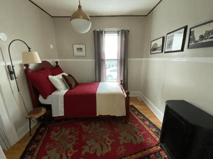 Cozy 3 & 4 Bed 2 Blocks To Hospitals & Lambeau Appartement Green Bay